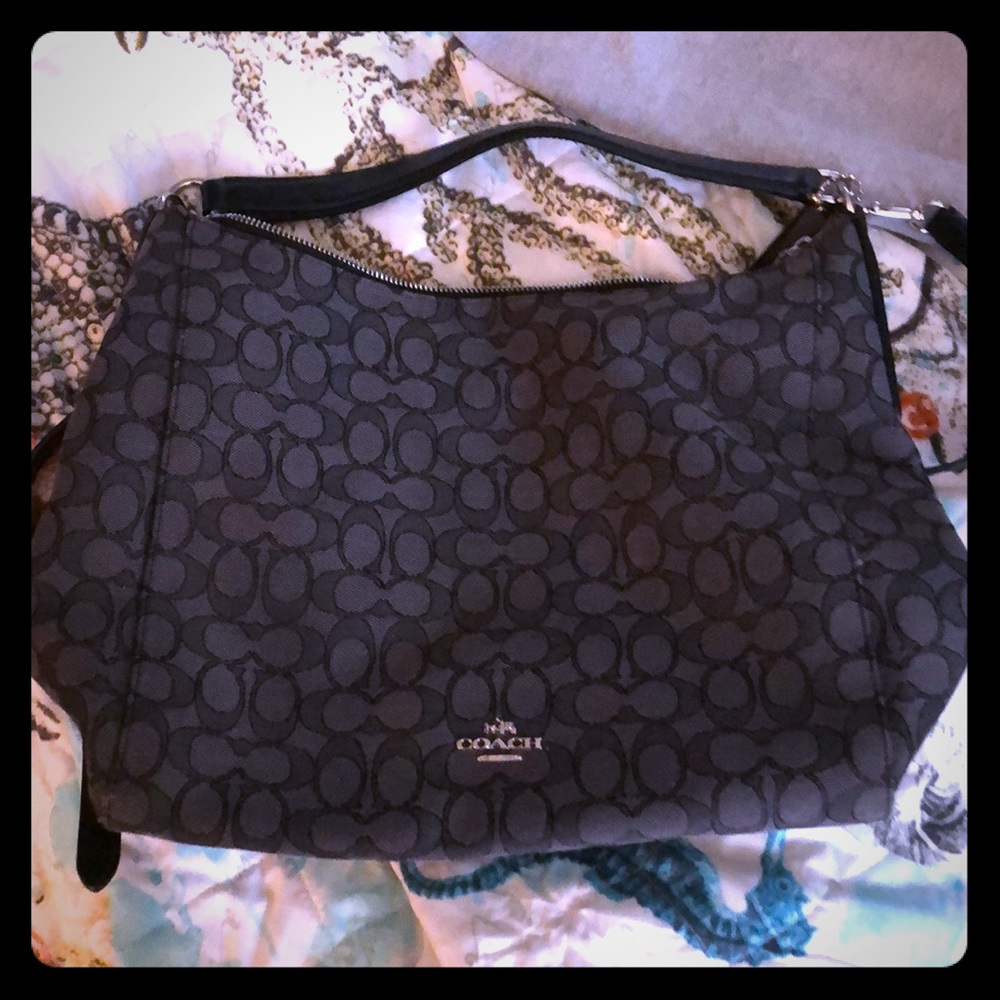 Authentic Coach Hobo